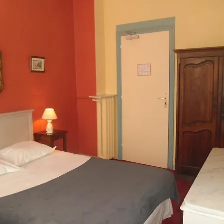 Eden Hotell 2*