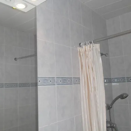 Eden Hotell 2*