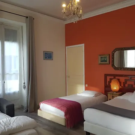 Eden Hotell 2*